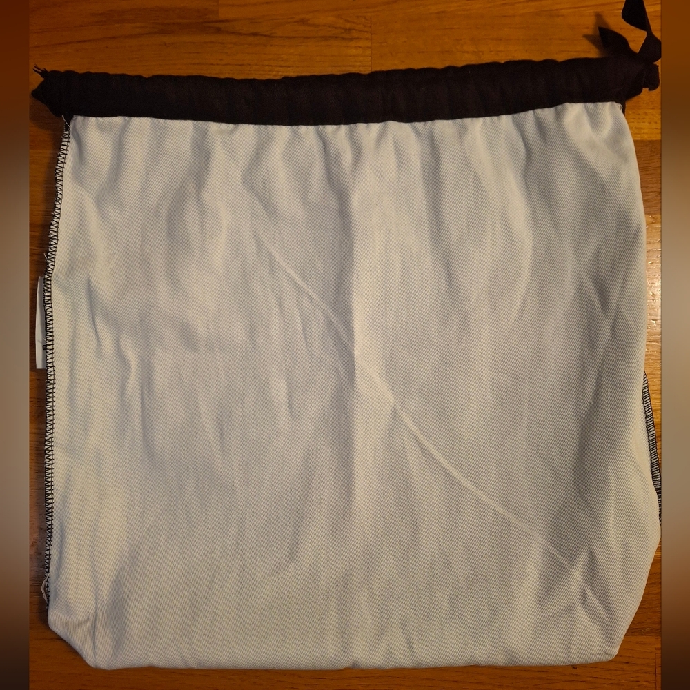 Versace Thick Square Drawstring Dustbag - image 2